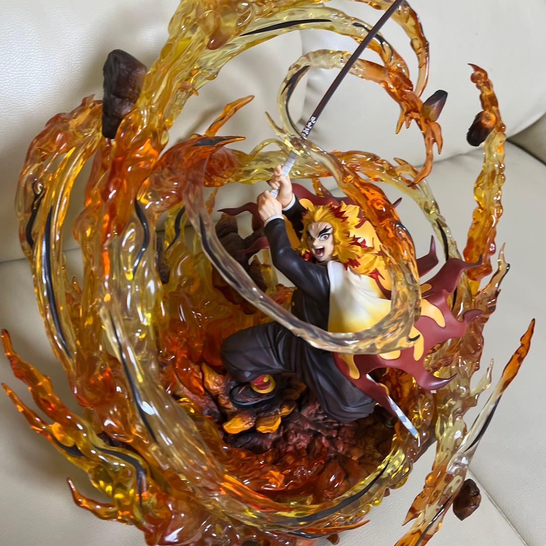 煉獄　杏寿郎DX フィギュア　美品