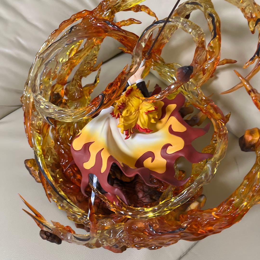 煉獄　杏寿郎DX フィギュア　美品