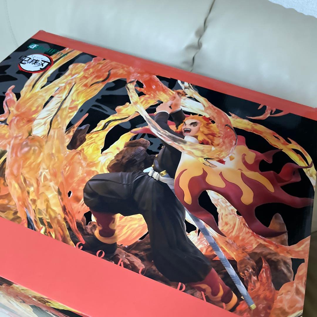 煉獄　杏寿郎DX フィギュア　美品