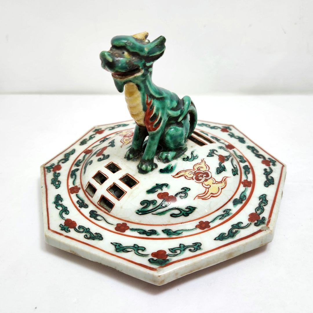 Y3435 南京赤絵 赤絵龍摘獅子耳摘人物文香炉 高さ23㎝ 木箱付き