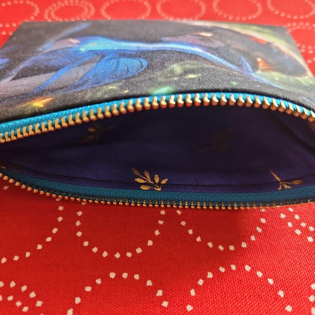 みい　ファスナーポーチ