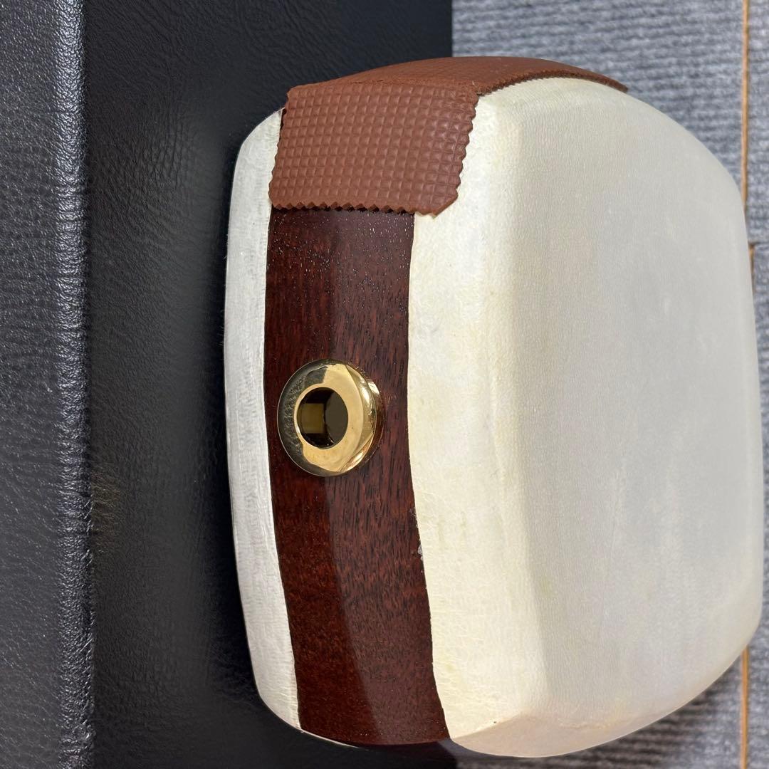 高級津軽三味線　太棹　犬皮　東さわり　鼈甲バチ　ハードケース付