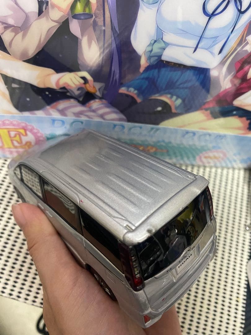 コ*う様 トヨタNOAH si 80系カラーサンプルミニカー