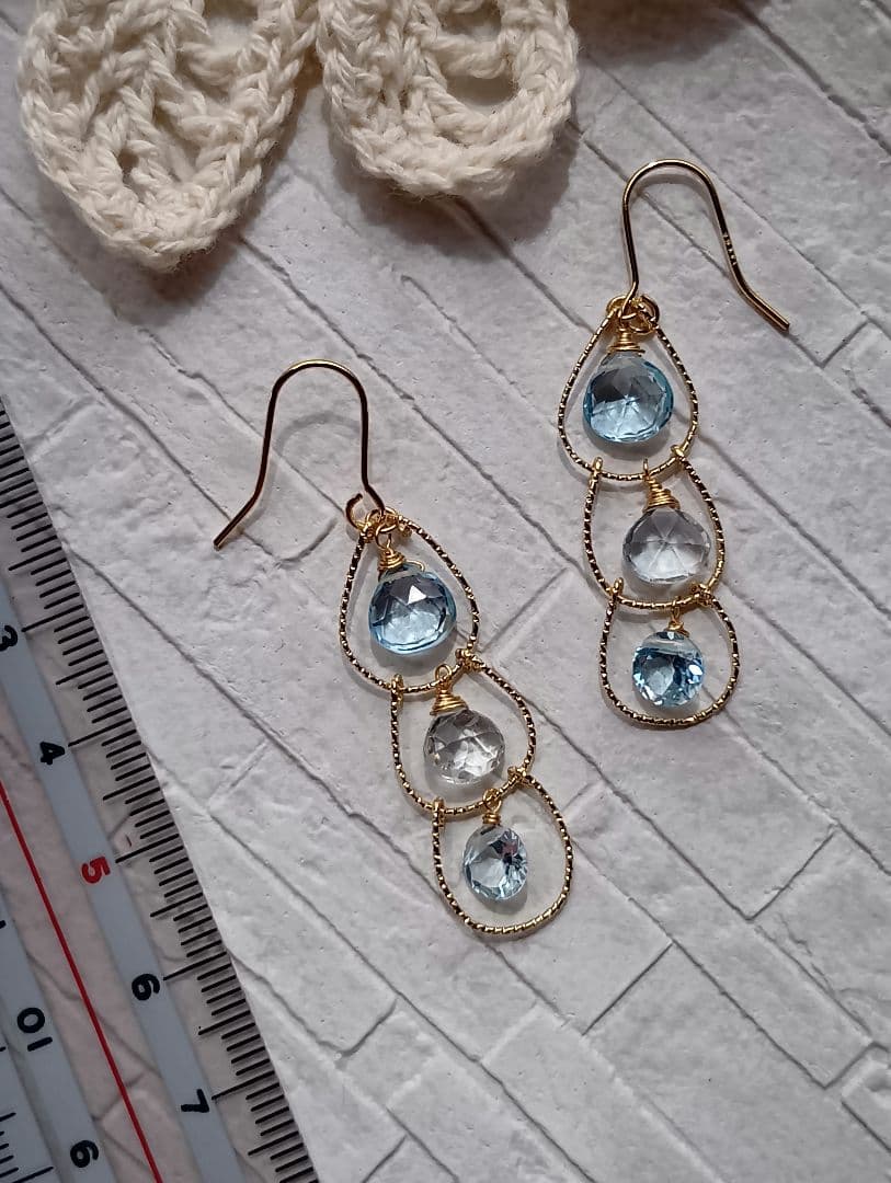 692　宝石質ブルートパーズのピアス