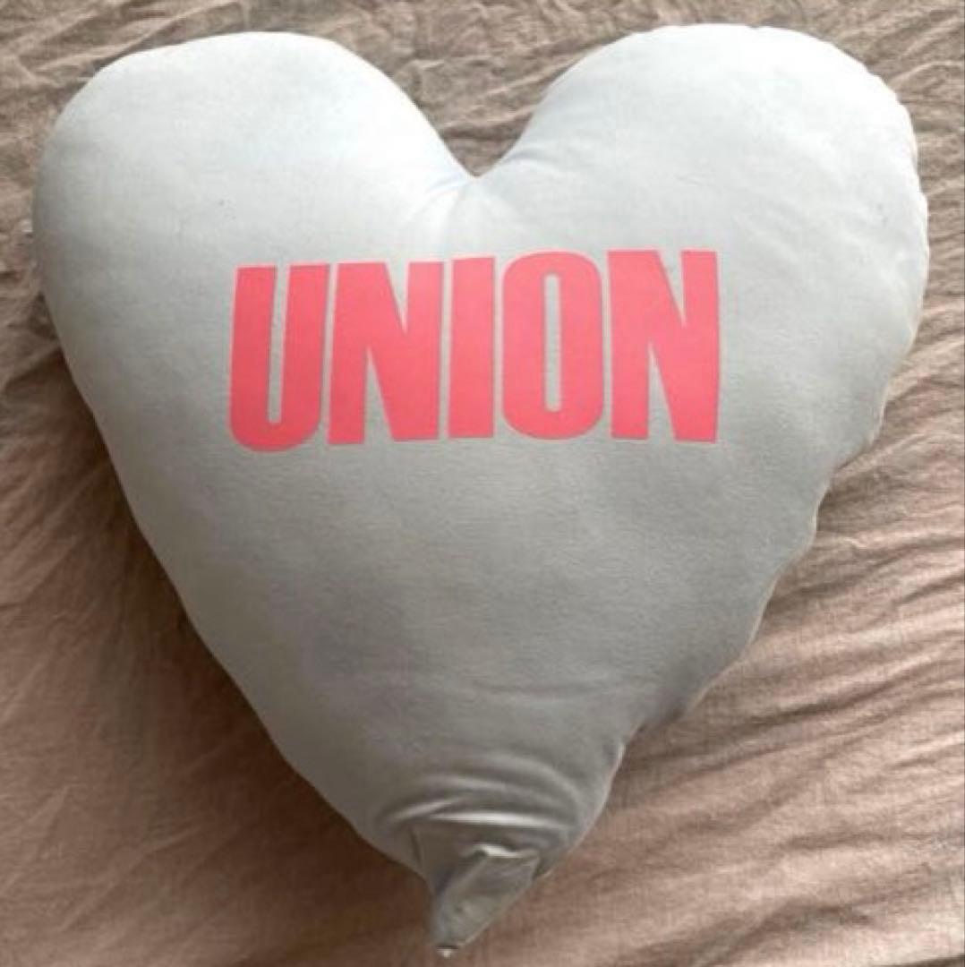 【レア商品】Girls Don't Cry × UNION クッション