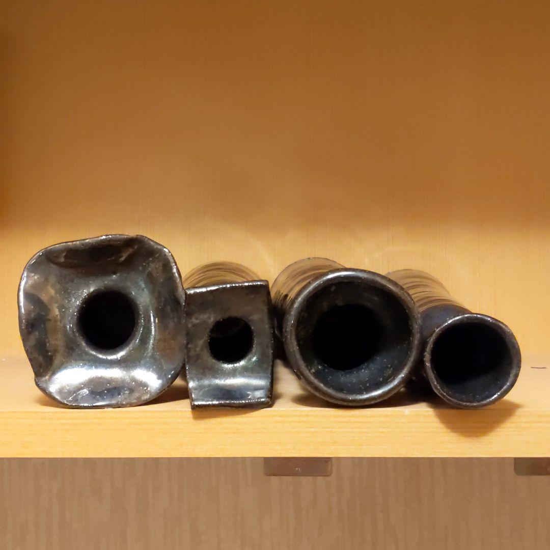 【中古】生花などに使う花器だと思います。 少し不思議な形をしています。