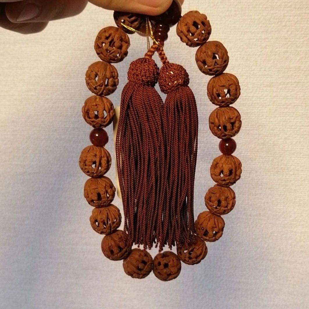 お念珠　（羅漢彫り）　※桐箱付き