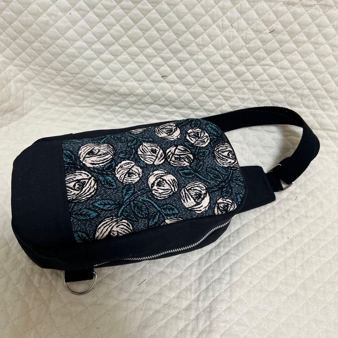 ミナペルホネン　BOXタイプボディバッグ rosyブルーグリーン　ハンドメイド