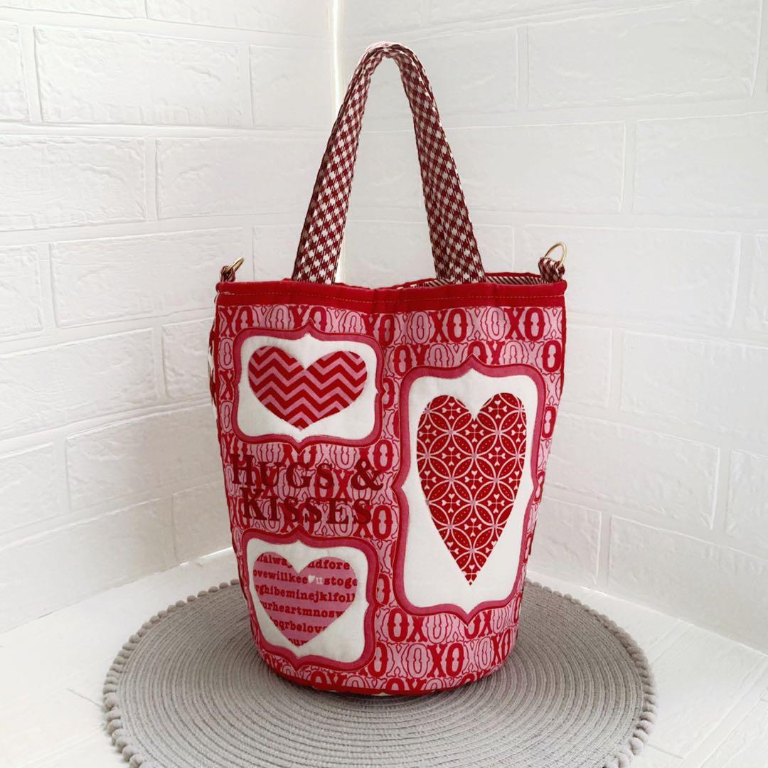 【ふわふわキルトの大きめ　バケツ型バッグ】トイプー／ショルダー／ハンドメイド