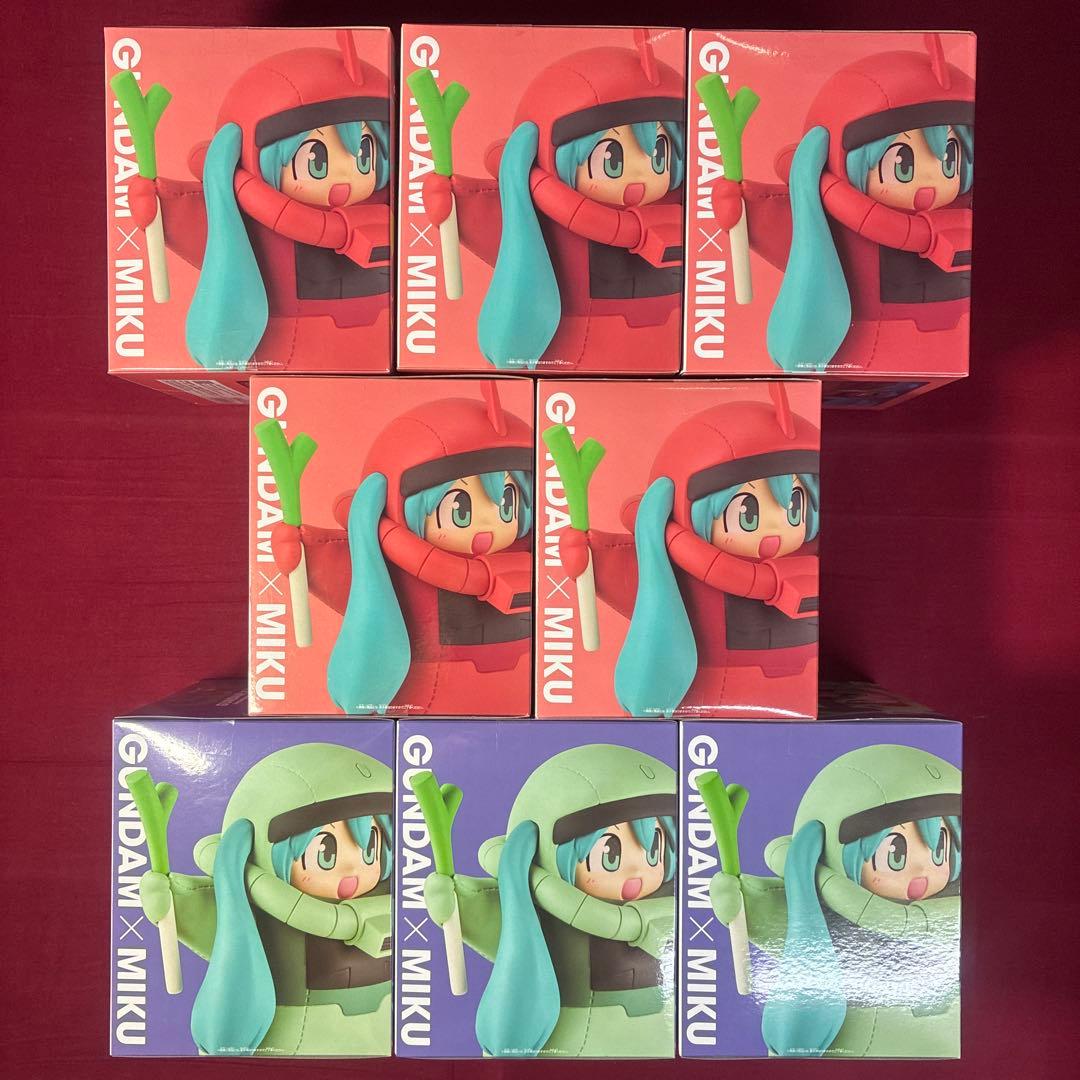 ガンダム45周年×初音ミク フィギュア ザクぐるみ,シャアザクぐるみ