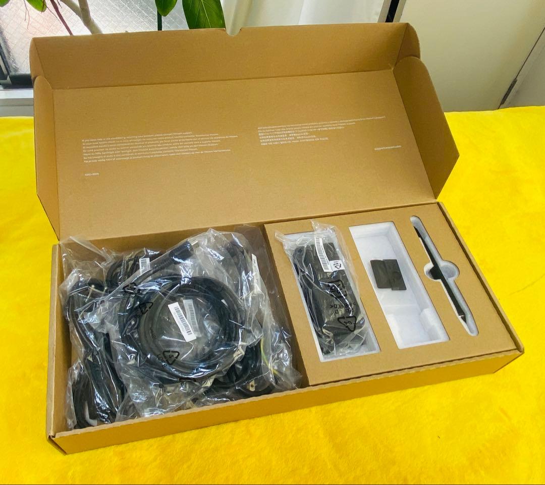 WACOM Cintiq 22 (DTK2260K0D)液タブ 21.5型