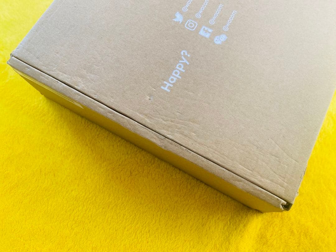 WACOM Cintiq 22 (DTK2260K0D)液タブ 21.5型