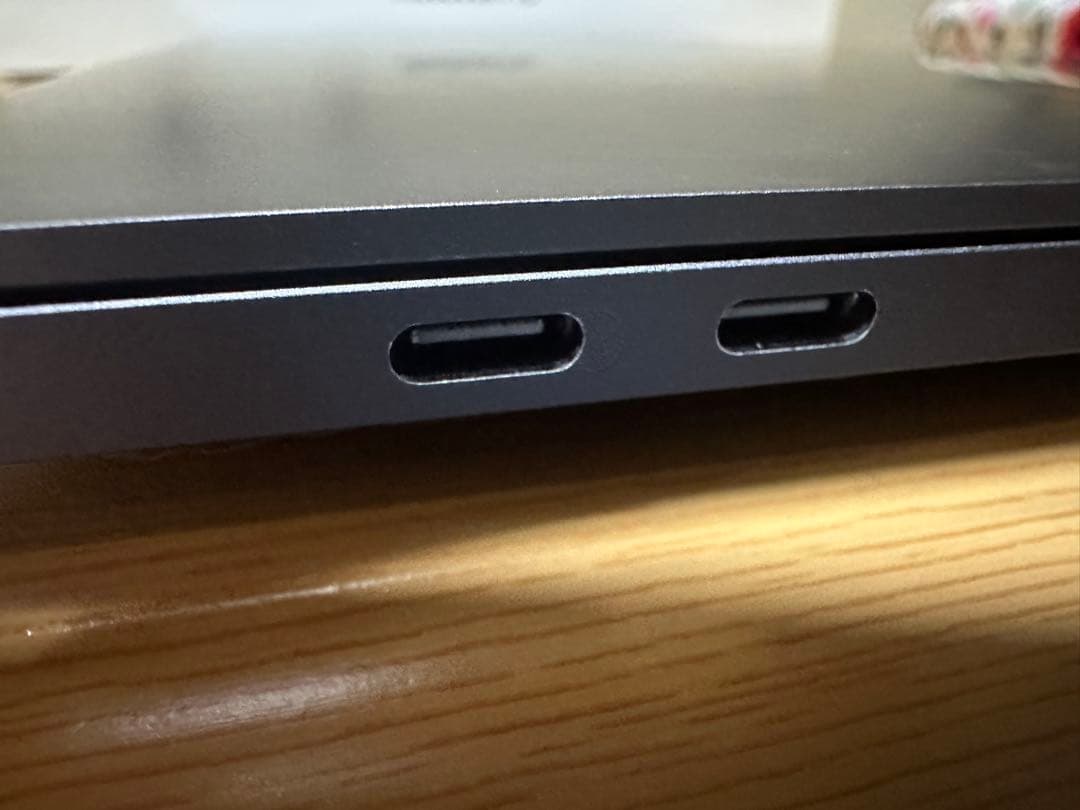 【中古】MacBook Pro 2019 i9 64GB 1TB CTO