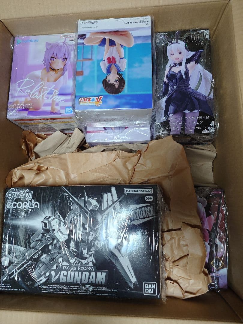 プライズフィギュア 詰め合わせ 20点 ＋ ガンプラ１点