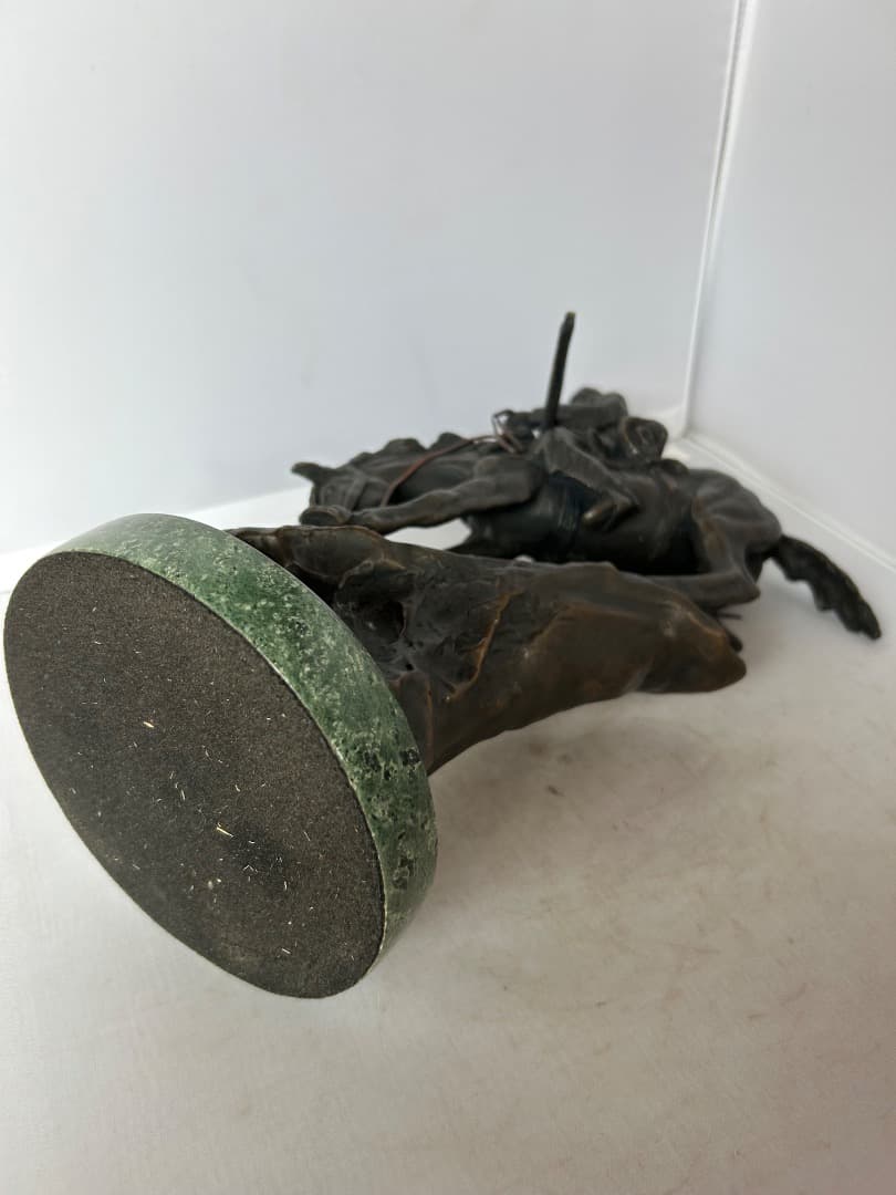 Frederic Remington 　マウンテンマン　ブロンズ像　幅36㎝