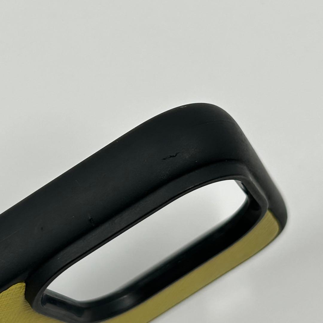 【PRADA】iPhone14pro用ケース 三角ロゴ サフィアーノレザー 黄色