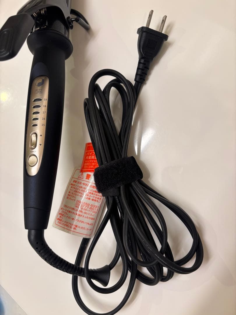 【な】カールアイロン