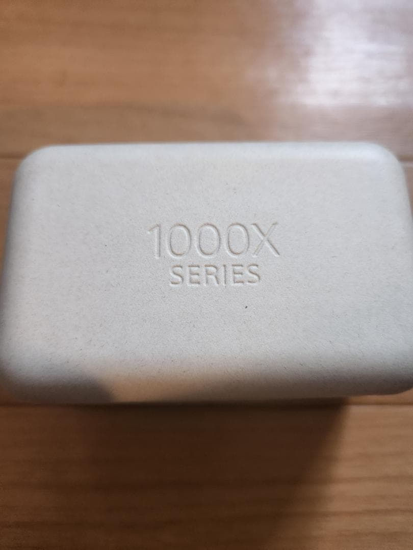 Sony ワイヤレスイヤホン　wf-1000xm5　プラチナシルバー