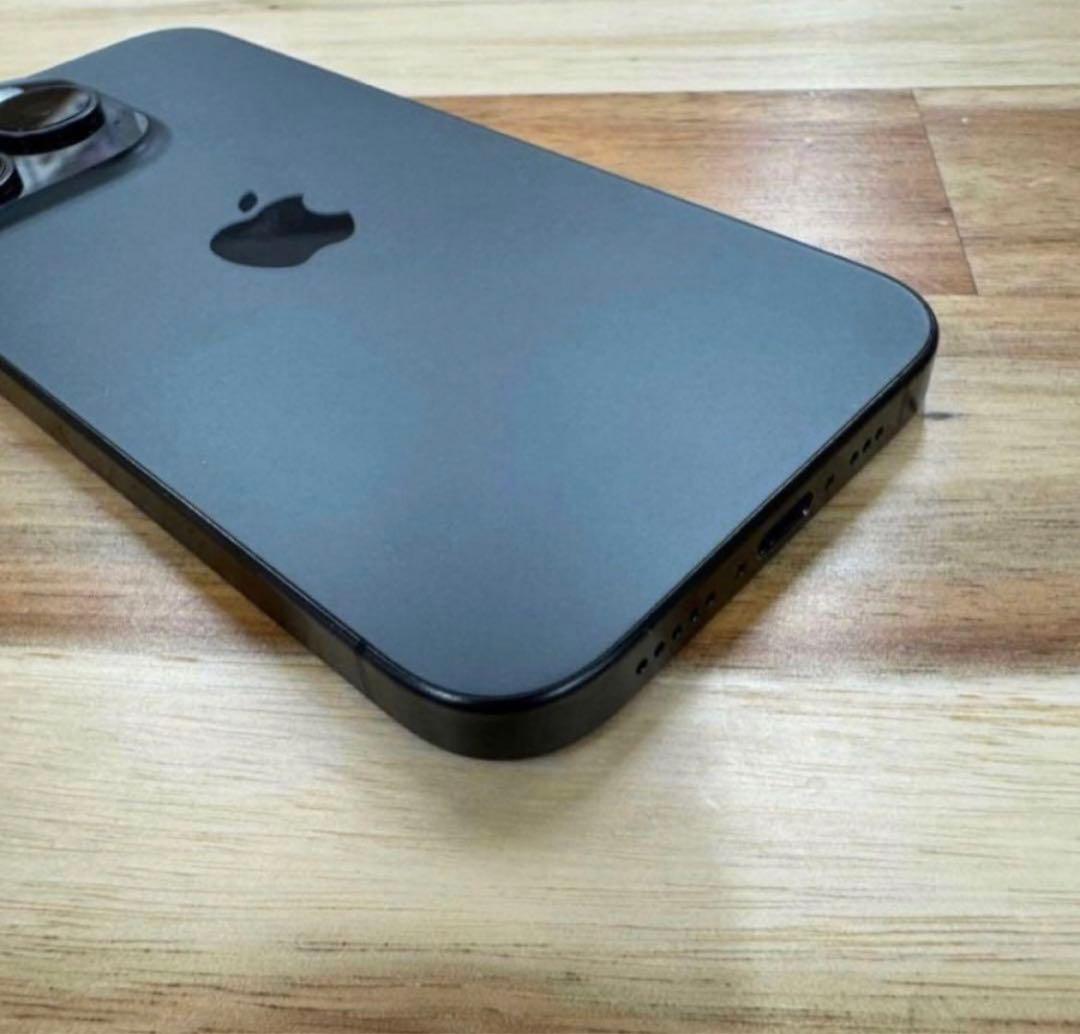 美品　iPhone 15 Pro｜128gb｜SIMフリー