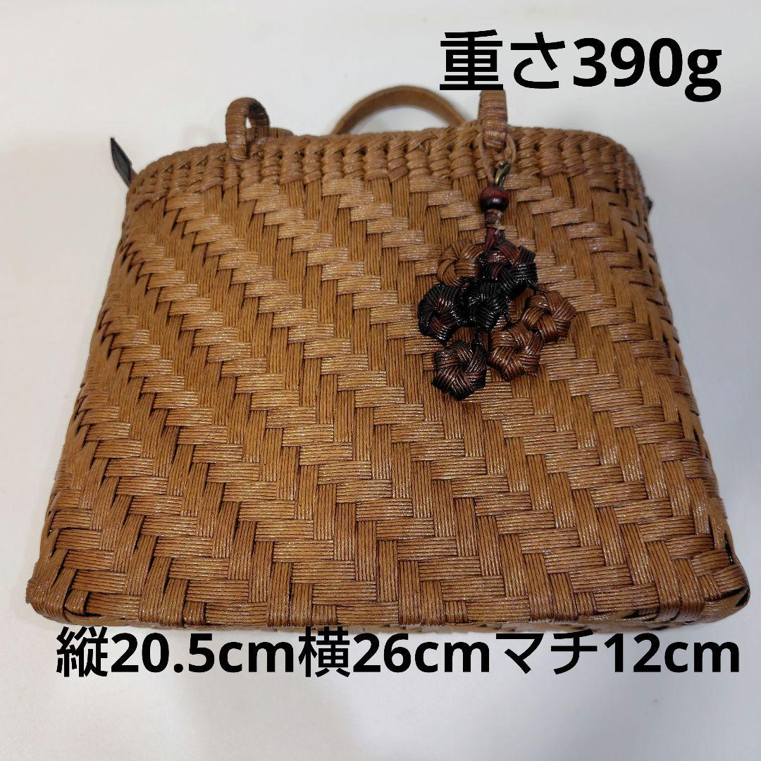 クラフトで作った山葡萄風柿渋染めかごバッグ（ファスナー付蓋チャーム付き）