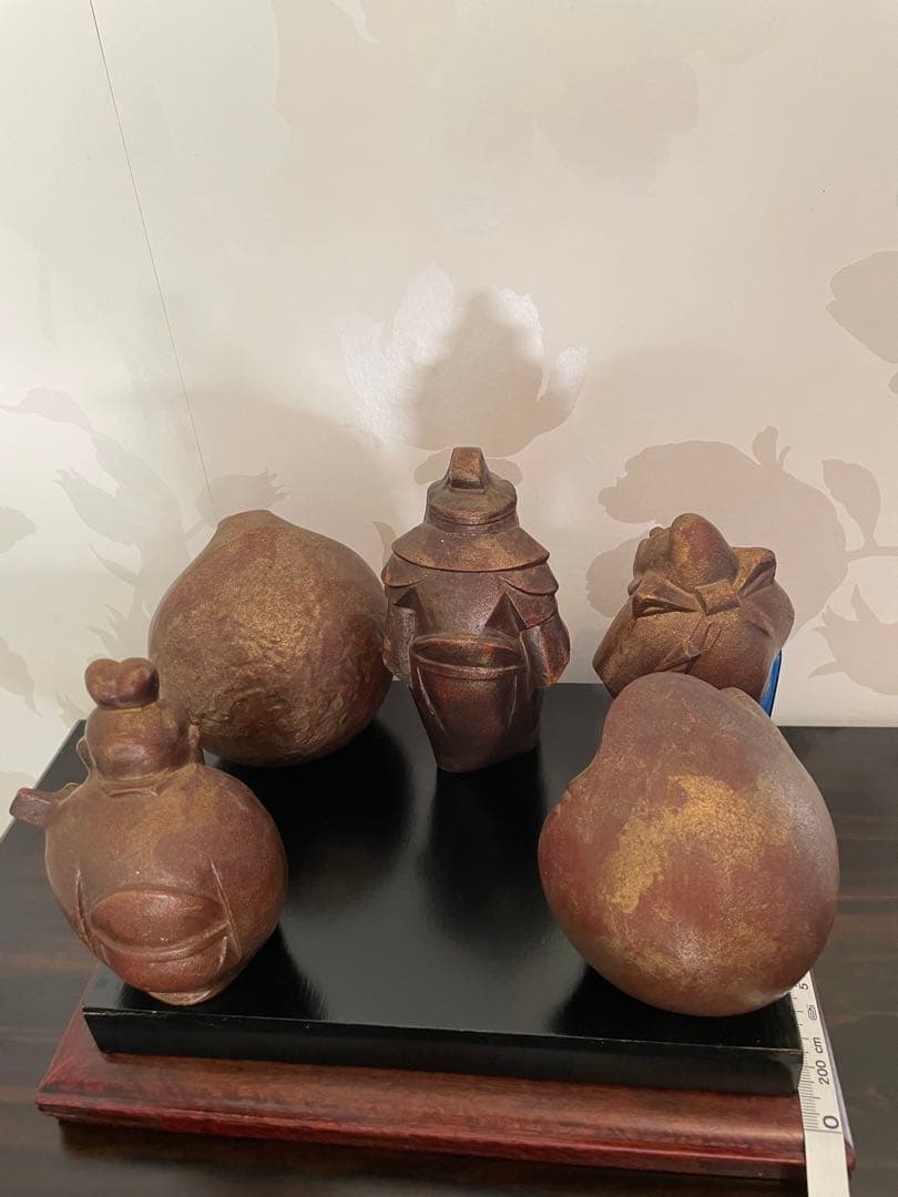 美品　鉄製 高級　七福神 置物 ゴールド　黒台座付き　黒色漆塗り板2枚付き