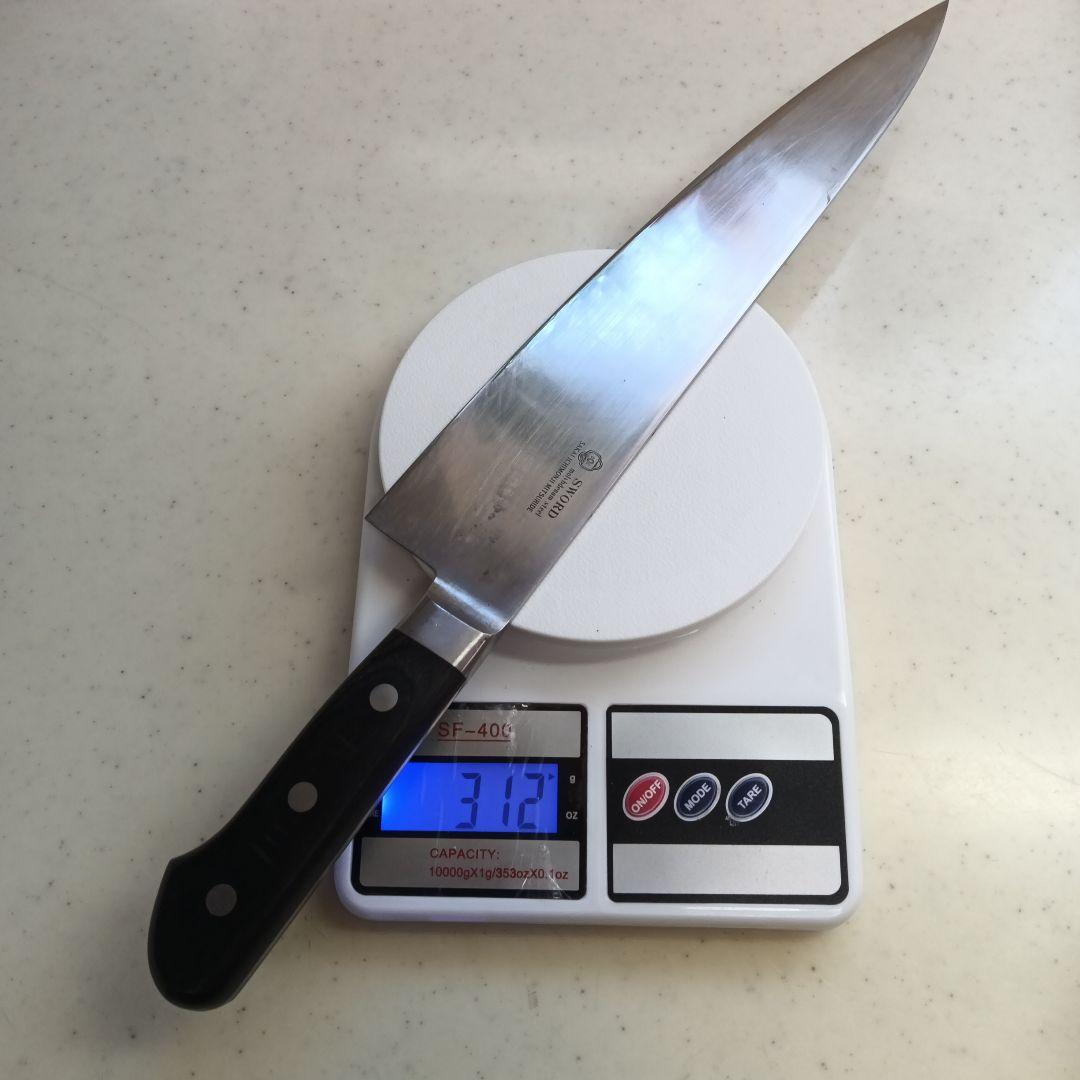 刃渡り約30cmの牛刀