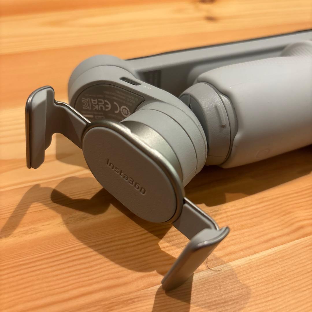 Insta360 ジンバル グレー 収納袋付き