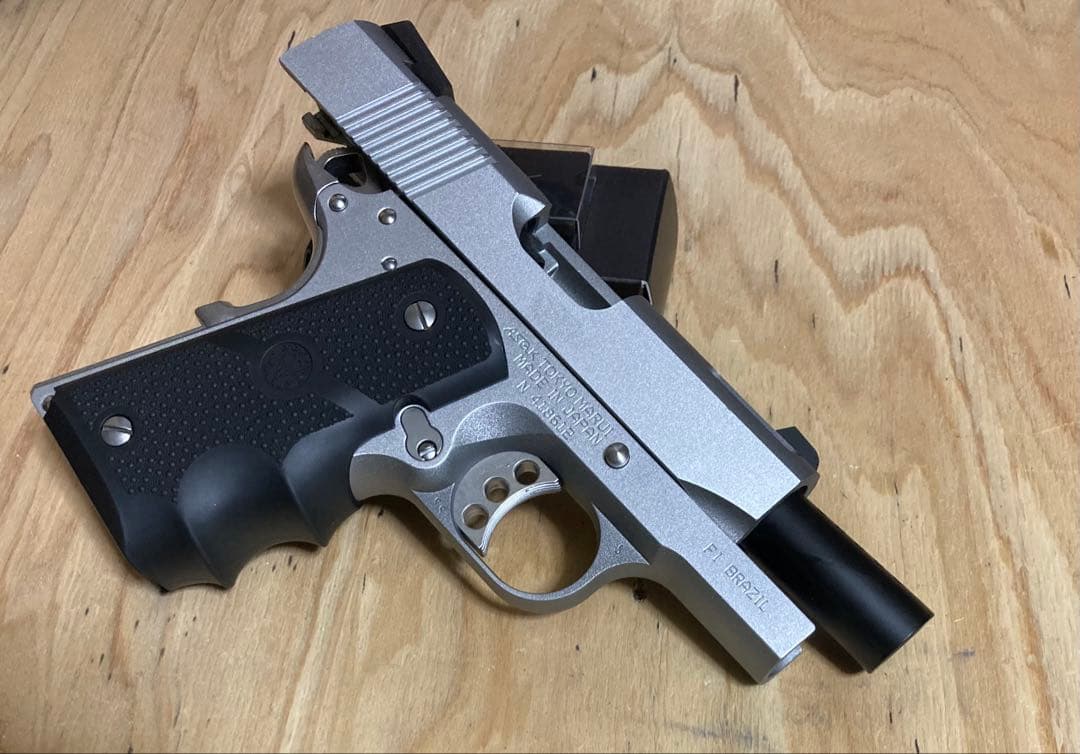 東京マルイ　V10 ULTRA COMPACT