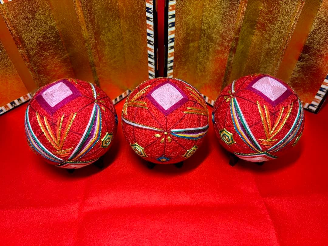 手毬 蹴鞠 毛鞠 10点 和装小物 レトロ工房 台座・金屏風・毛氈付 刺繍