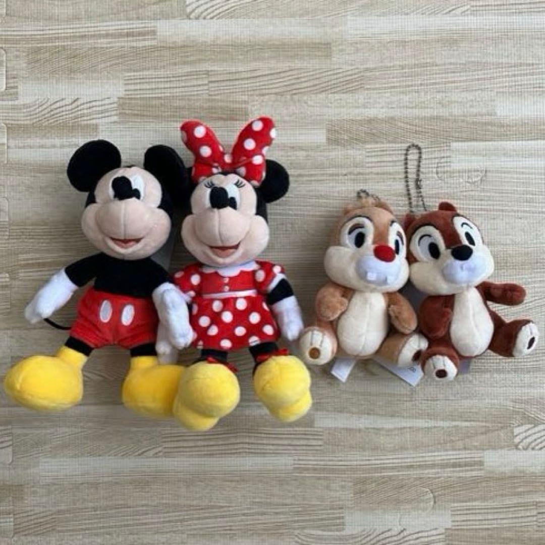【新品】ディズニーリゾート ミッキー ミニー チップ＆デール ぬいぐるみバッジ