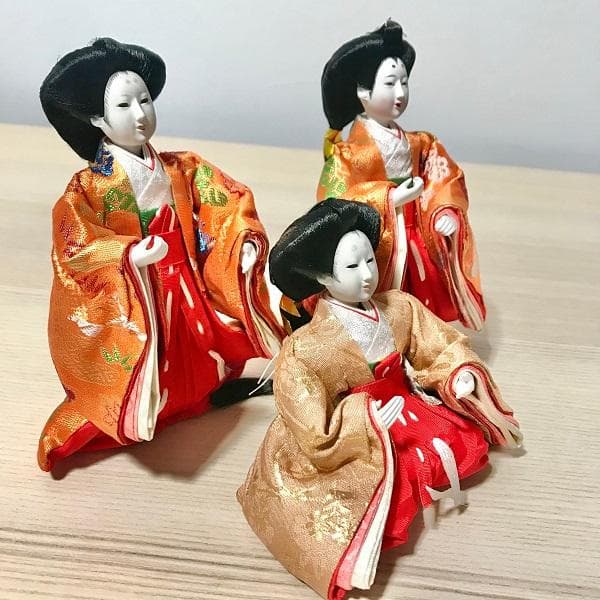 三人官女 (お道具なし) 雛人形 雛祭り 雛人形道具 初節句 海外土産 ギフト