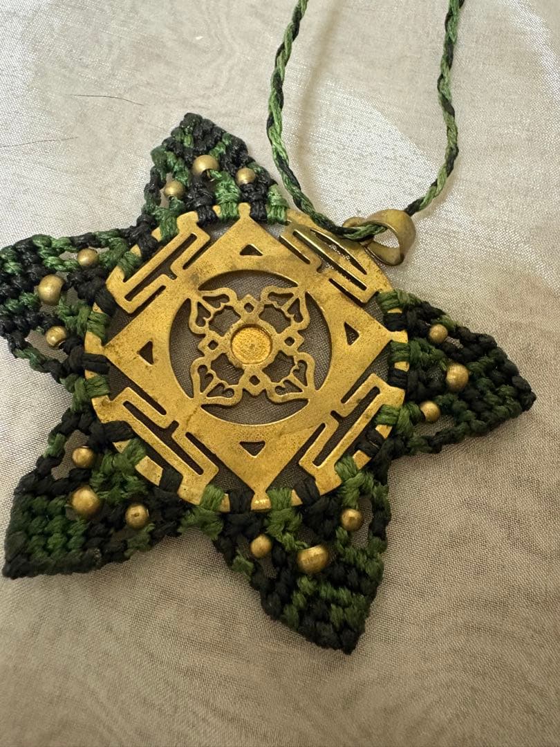 ハンドメイド 星形ペンダント ネックレス　希少