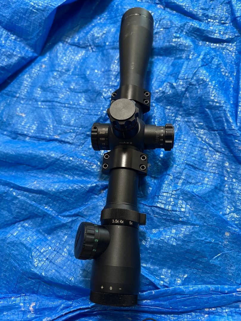 3.5×10倍率　スコープ　イルミネーション