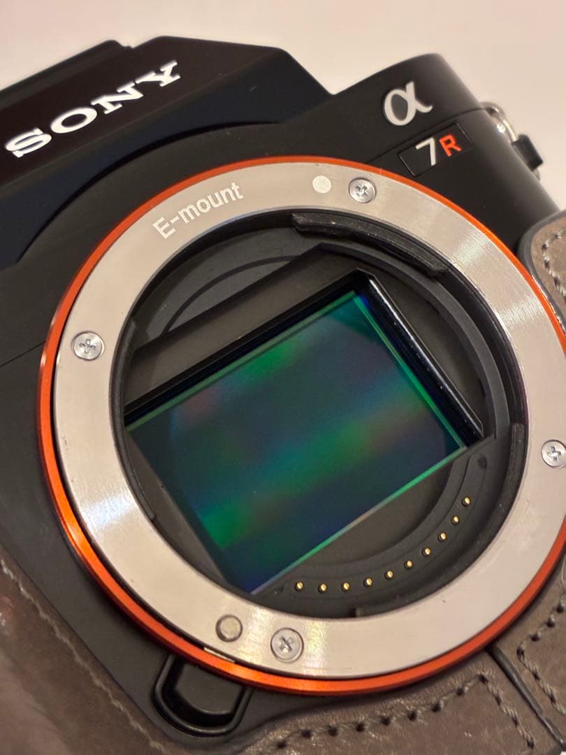 SONY α7R フルサイズ　ミラーレスカメラボディ　シャッター回数7200