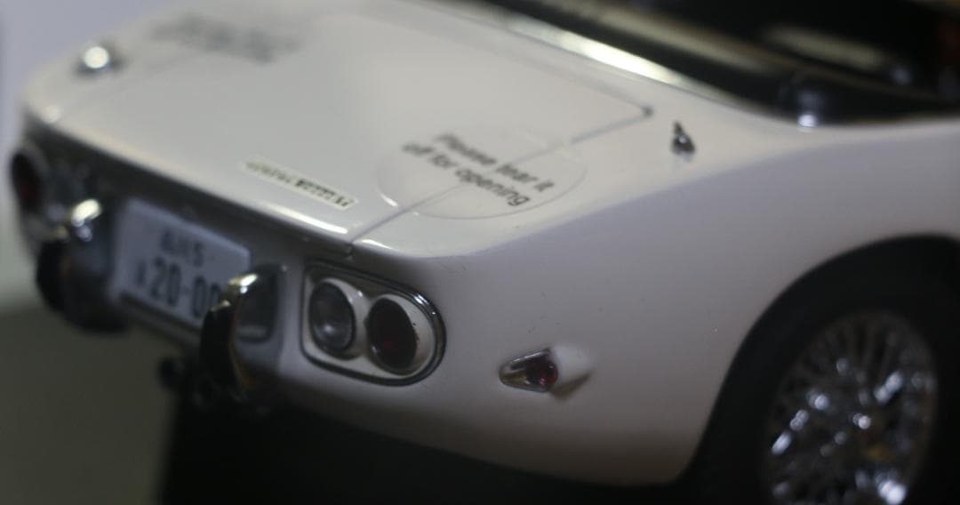 貴重　オートアート トヨタ2000GT オープン　００７コレクション 1/18