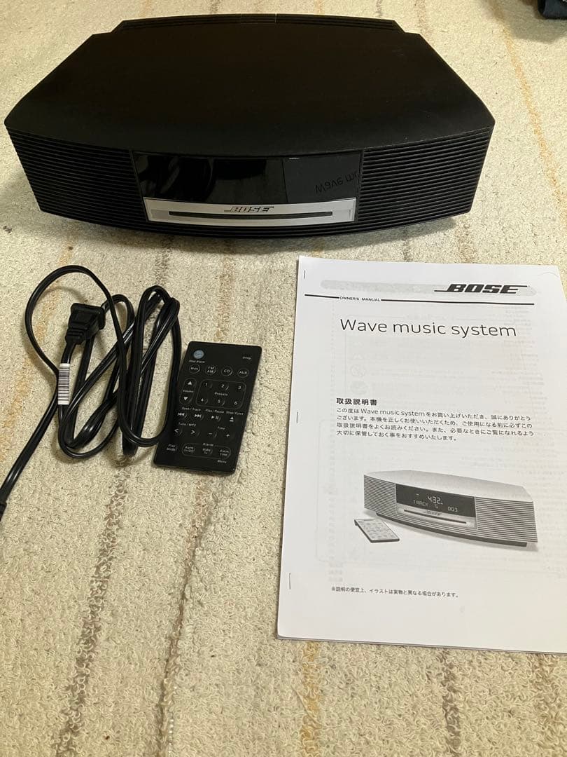 美品　BOSE Wave music system 本体とリモコン