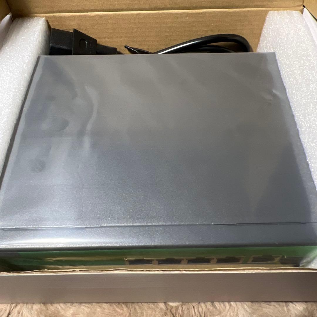 新品　LINOVISION 4ポート 全ポート1G対応 PoE++スイッチ