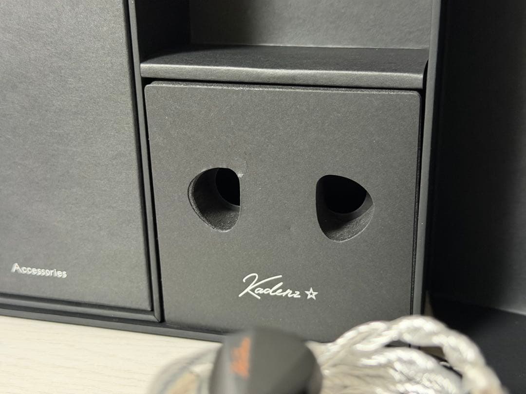 Kadenz e☆earphone x MOONDROP