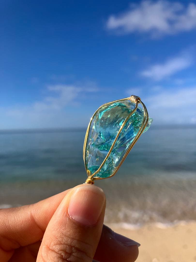 アンダラクリスタルのペンダントトップ（シアンエンジェル）