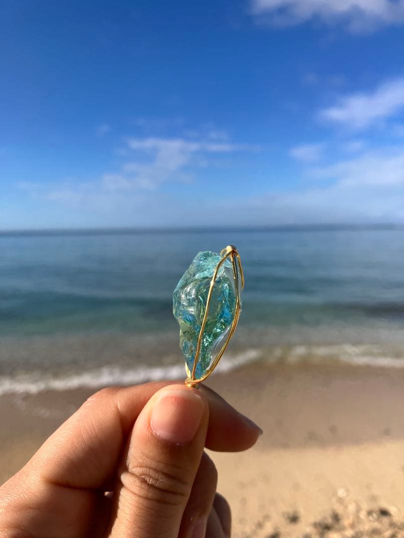 アンダラクリスタルのペンダントトップ（シアンエンジェル）