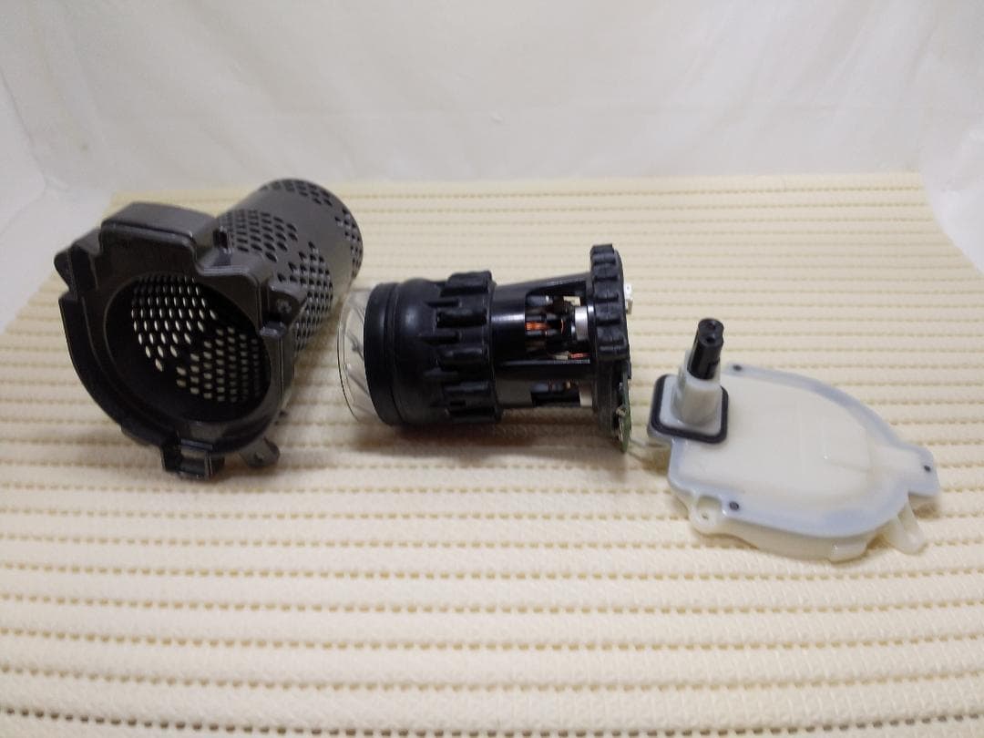 多紡垢さん専用ダイソン　掃除機　SV12　分解清掃済スタンド付き　⑩