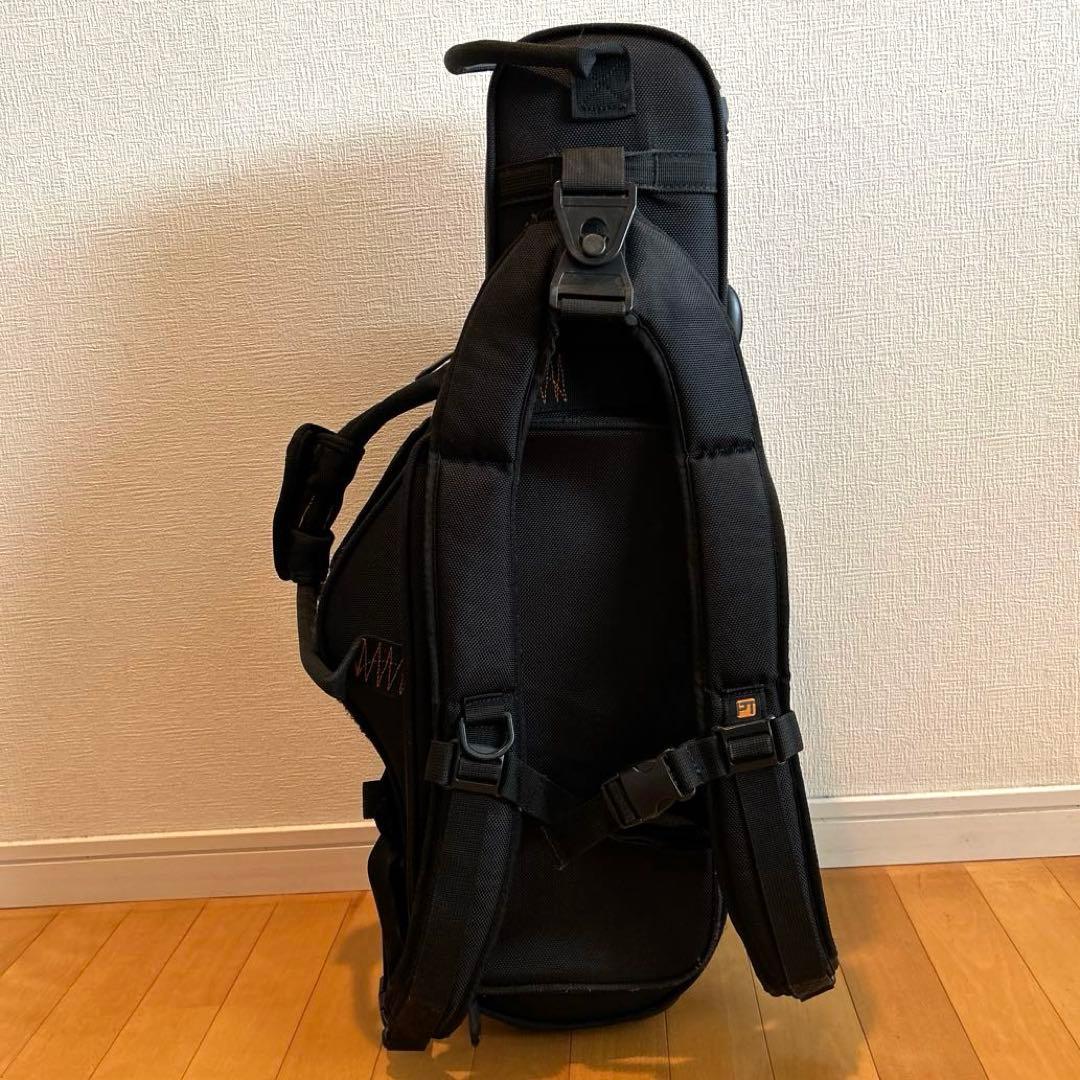 PROTEC　アルトサックス用ケース　ブラック バックパックストラップ付き
