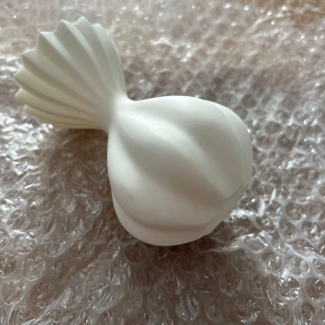 若杉聖子、磁器、ホワイト　花瓶　工芸　美術　人気作家