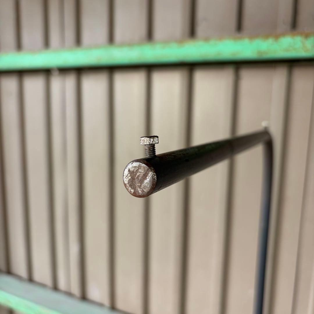 インダストリアル ハンガーラック ディスプレイ コーディネート ワードローブ