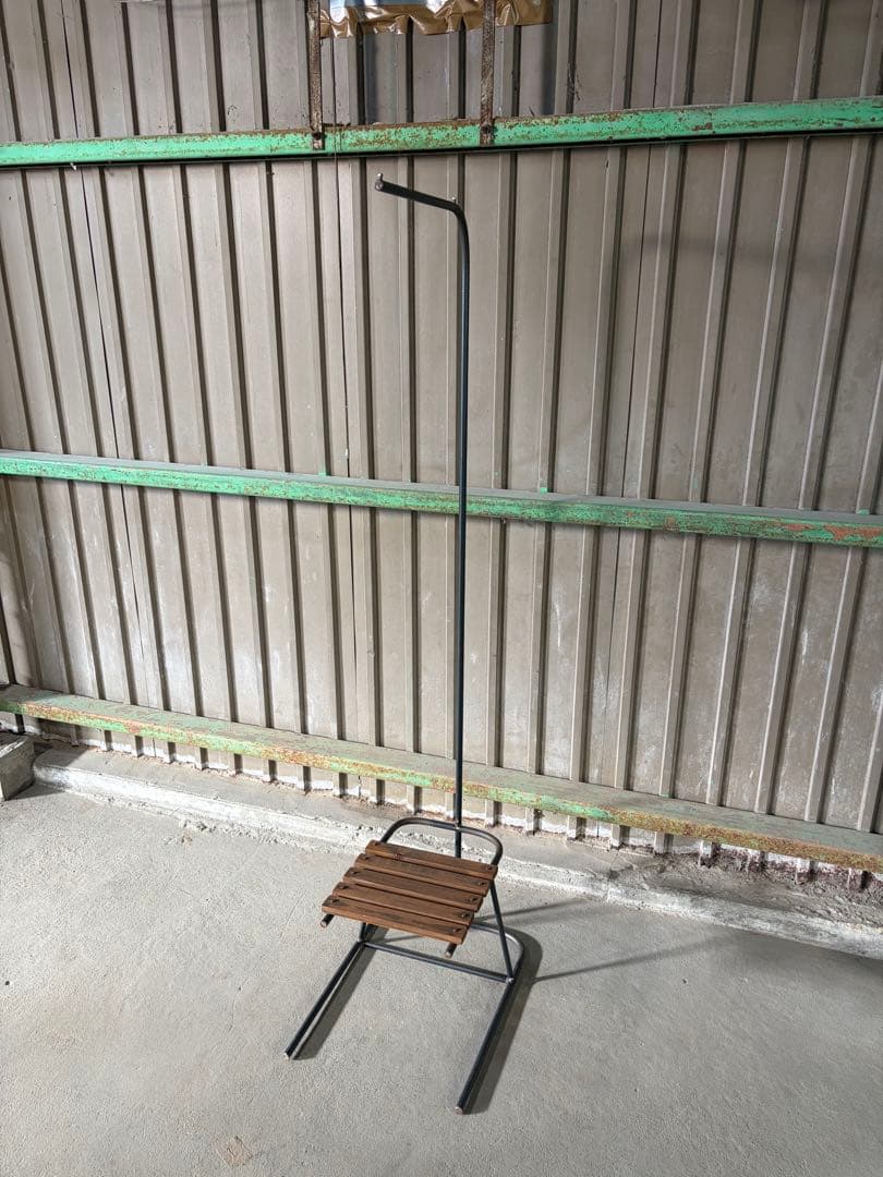 インダストリアル ハンガーラック ディスプレイ コーディネート ワードローブ