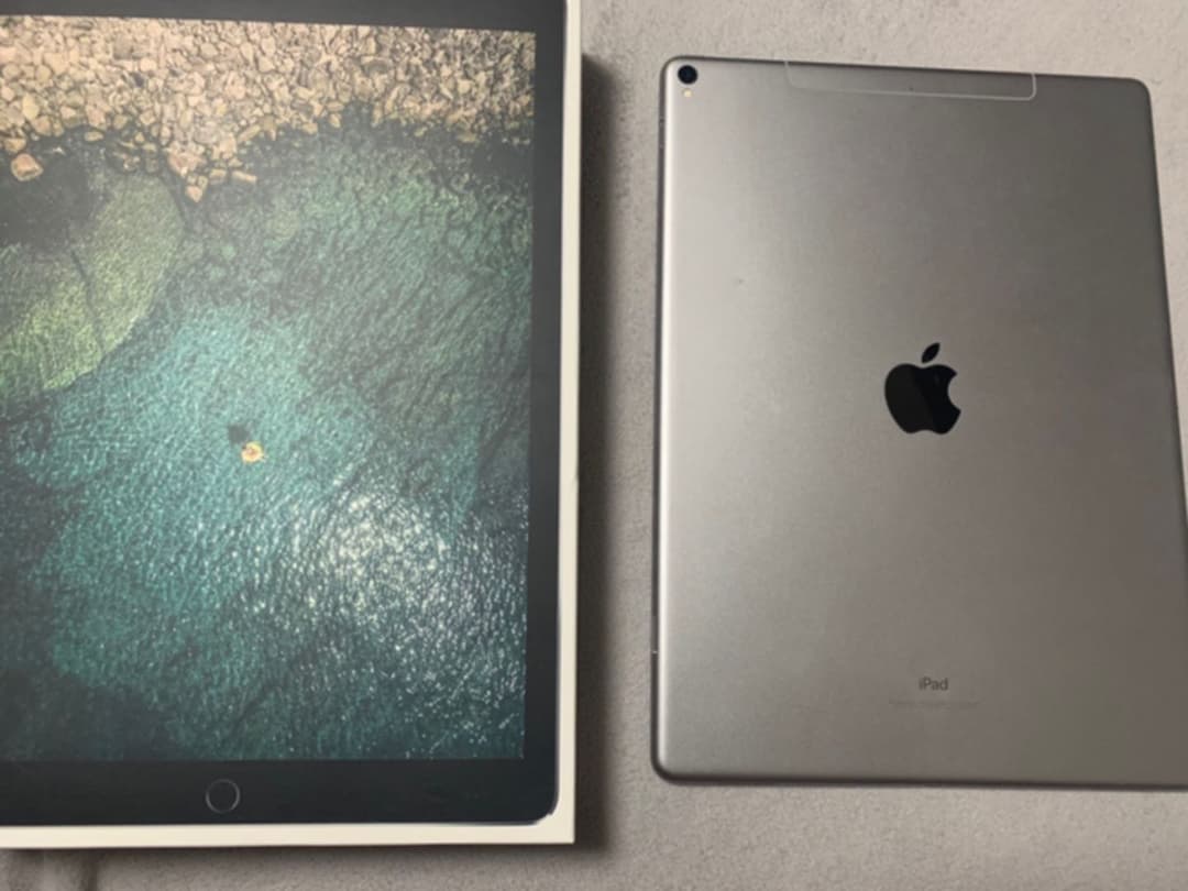 iPadPro 12.9 インチ　64GB スペースグレー