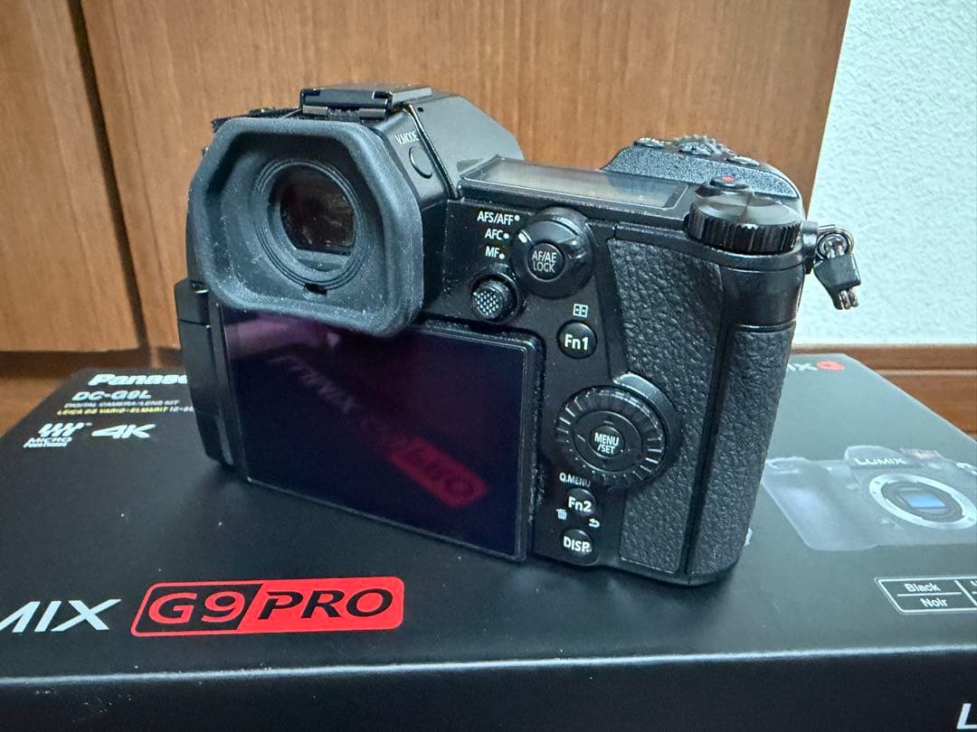 LUMIX G9 PRO 純正バッテリーグリップ・バッテリー付