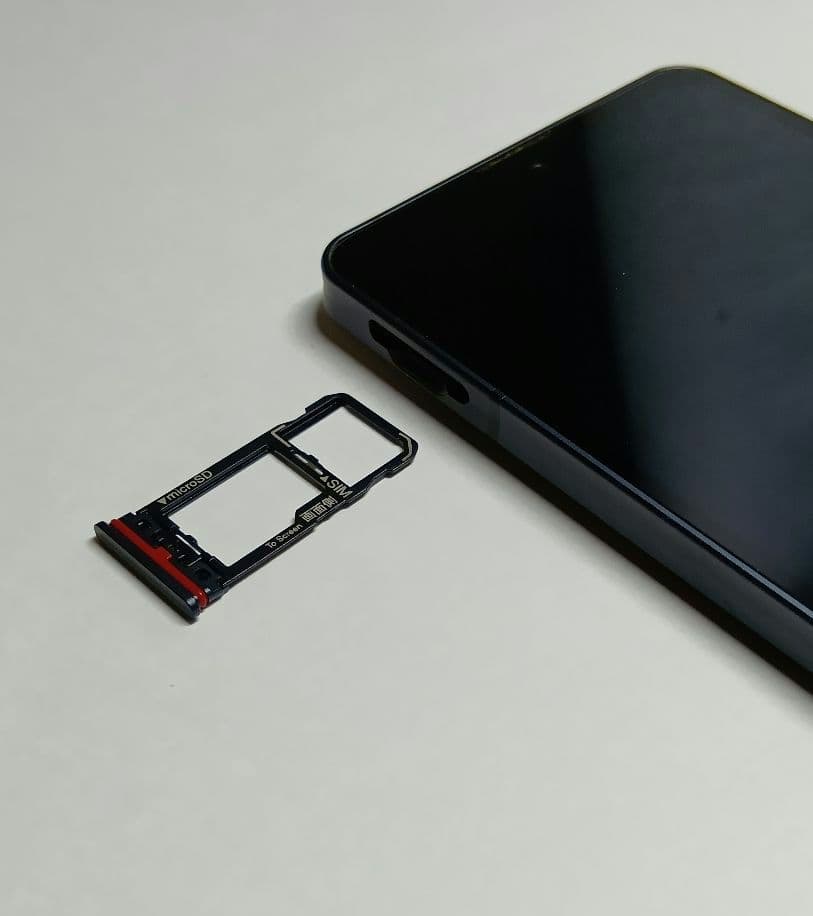 AQUOS sense6 64GB ブラック 本体