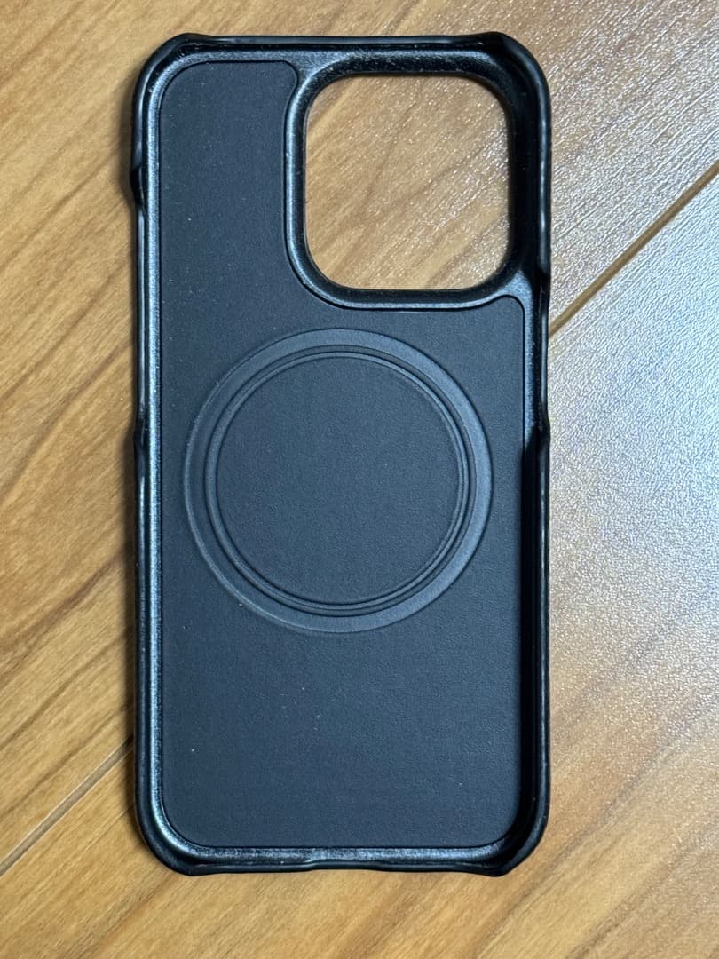 土屋鞄 レザーケース 黒 iPhone 15 Pro