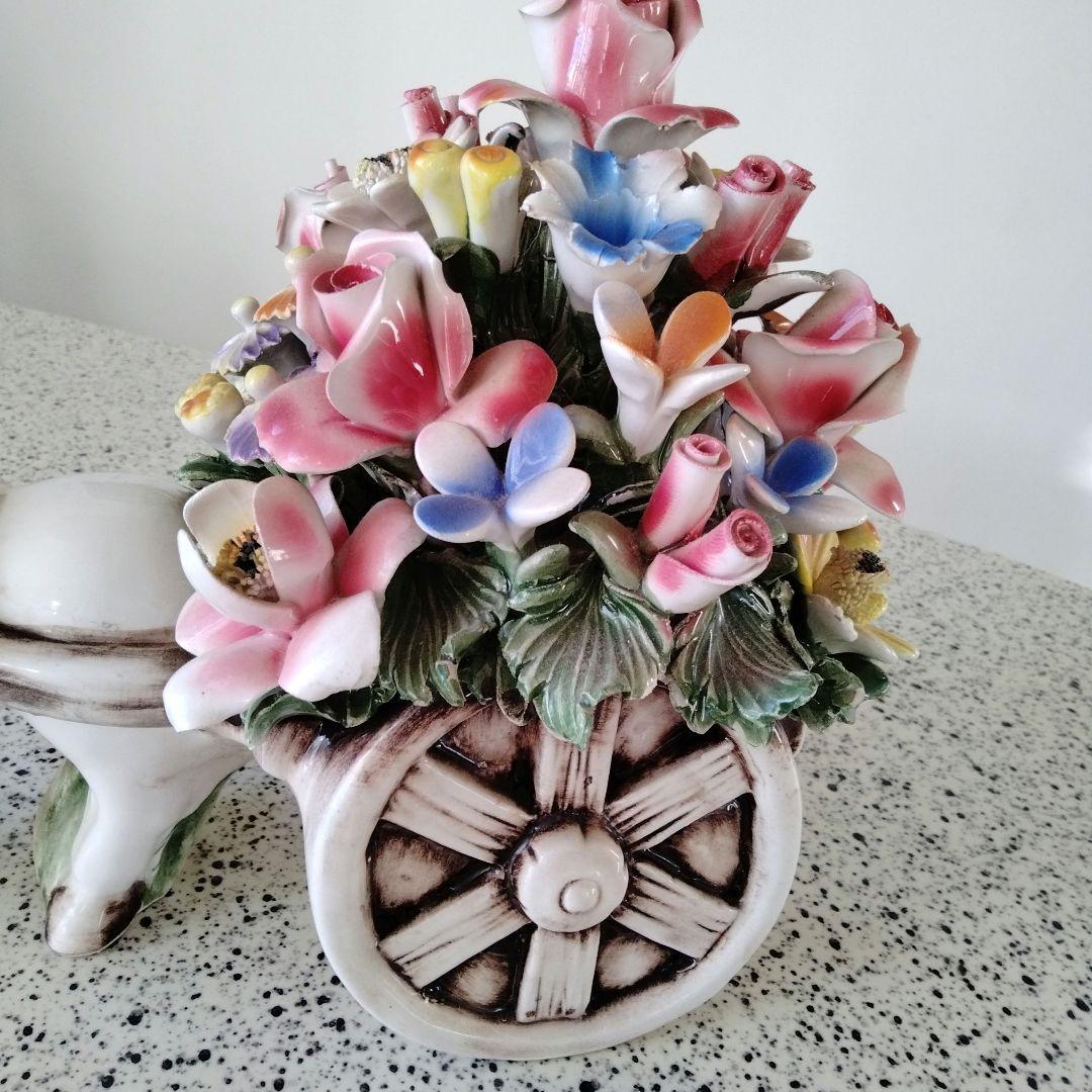 陶器製 馬と花の置物　馬車　アンティーク　輸入雑貨　白馬　陶花　イタリア製